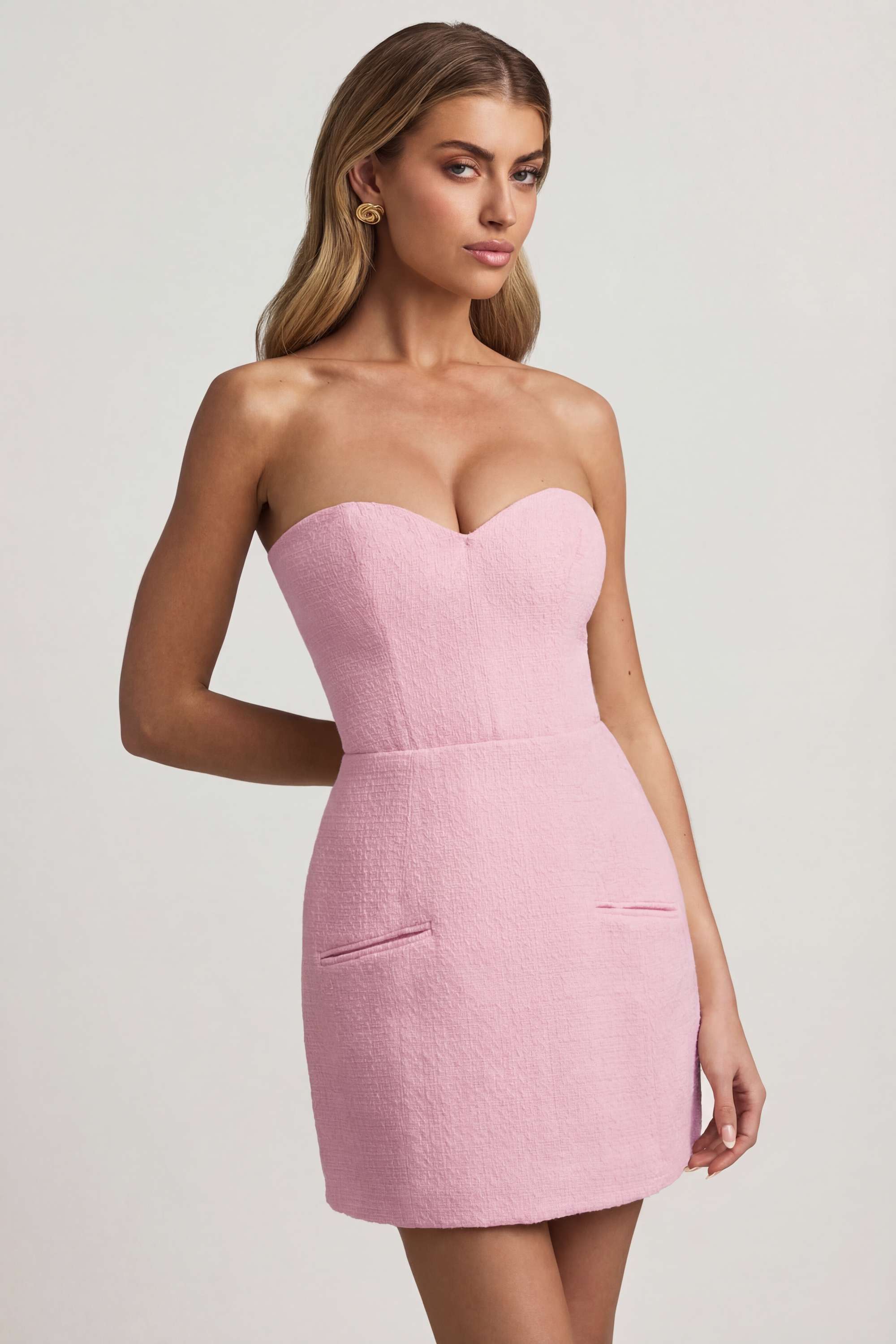 Talina Sweetheart-Neck Strapless Structured Mini Dress in Soft Pink | Oh  Polly